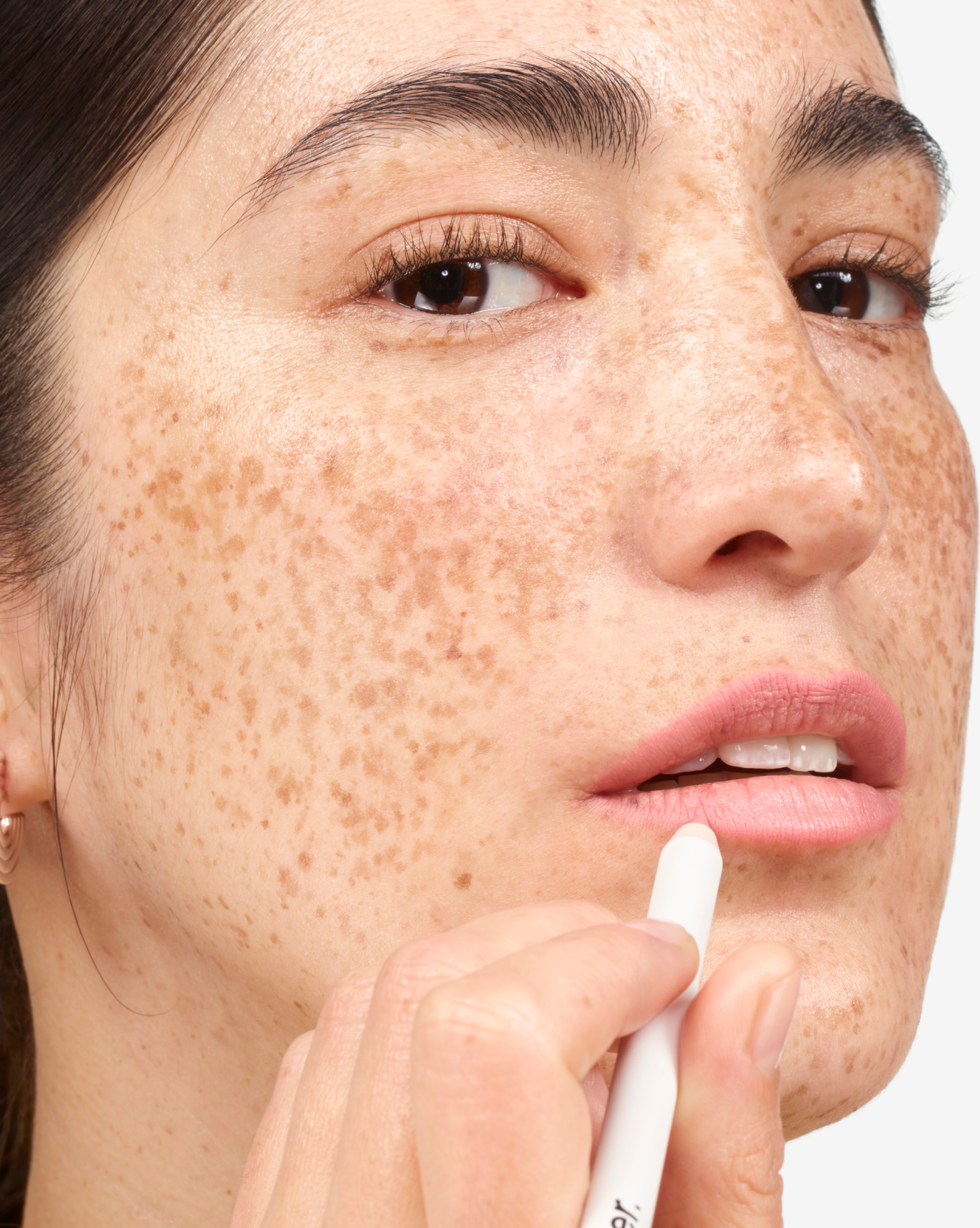 SRC_020218A5B331A669 Lip Line