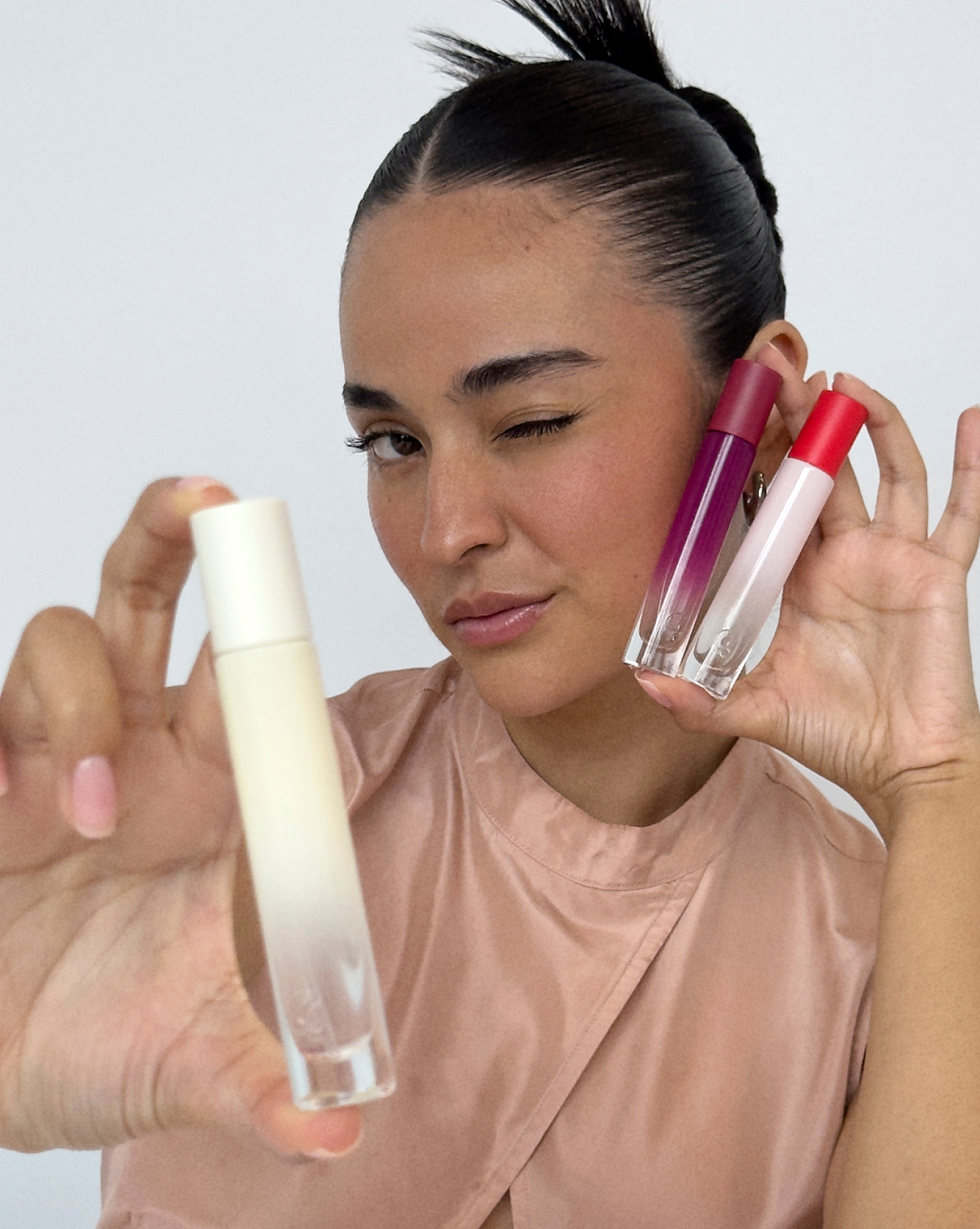 SRC_231491F211C8FD50 Glossier You Doux